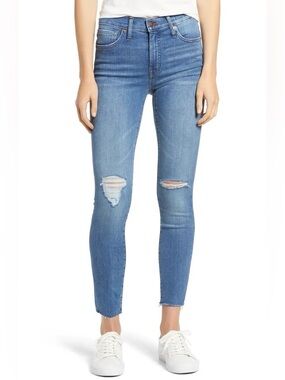 Madewell 9" Mid-Rise Ripped Knee Skinny Jeans in Bellachase Blue